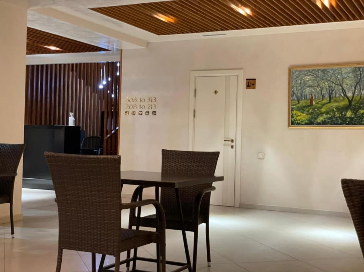 Barhat Hotel & Spa Taraz Exterior photo